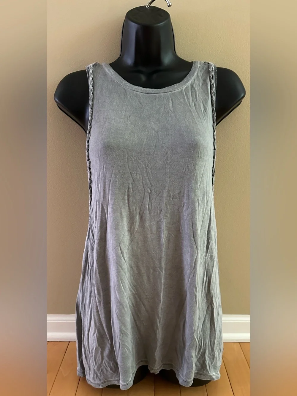 Soft & Sexy by American Eagle • gray • braided drape tank top • small